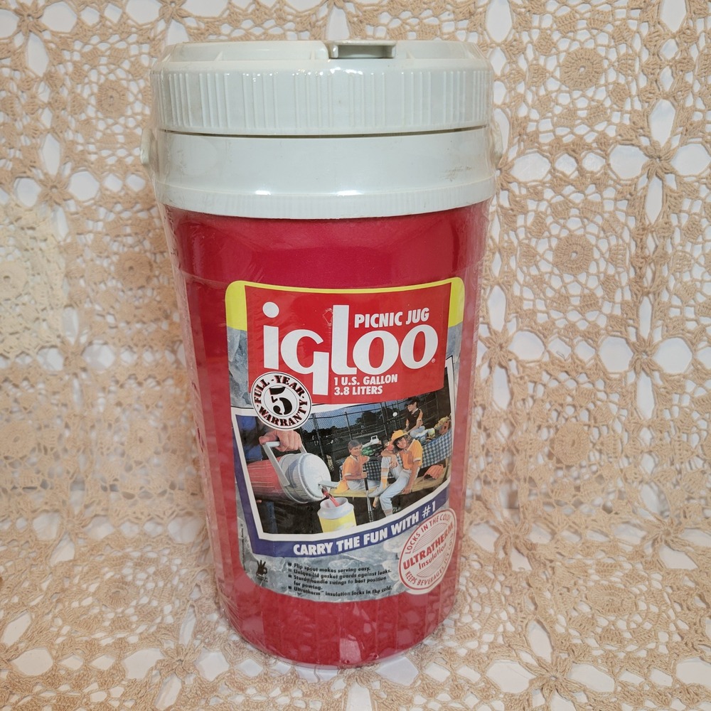 Igloo Picnic Jug 1 Gallon Red NEW Vintage Ultratherm‎ Insulation Flip Spout
